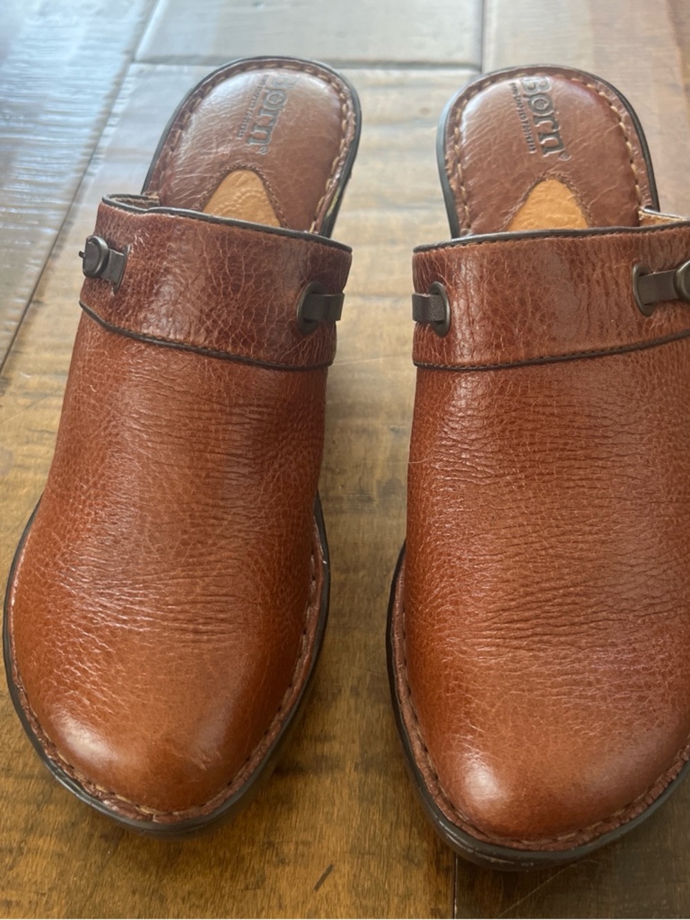 Børn Corii brown leather handcrafted slip-on clogs with 3.5” wedge heels sz 8 - Picture 3 of 6